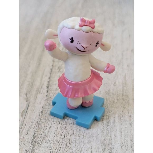 Dr McStuffins Lamby puzzle piece Disney toy figure - Picture 1 of 5